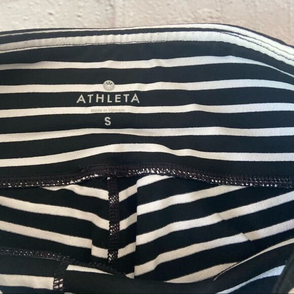 Athleta Chaturanga Black & White Striped Cropped Leggings Yoga Pants Size Small - Picture 8 of 8